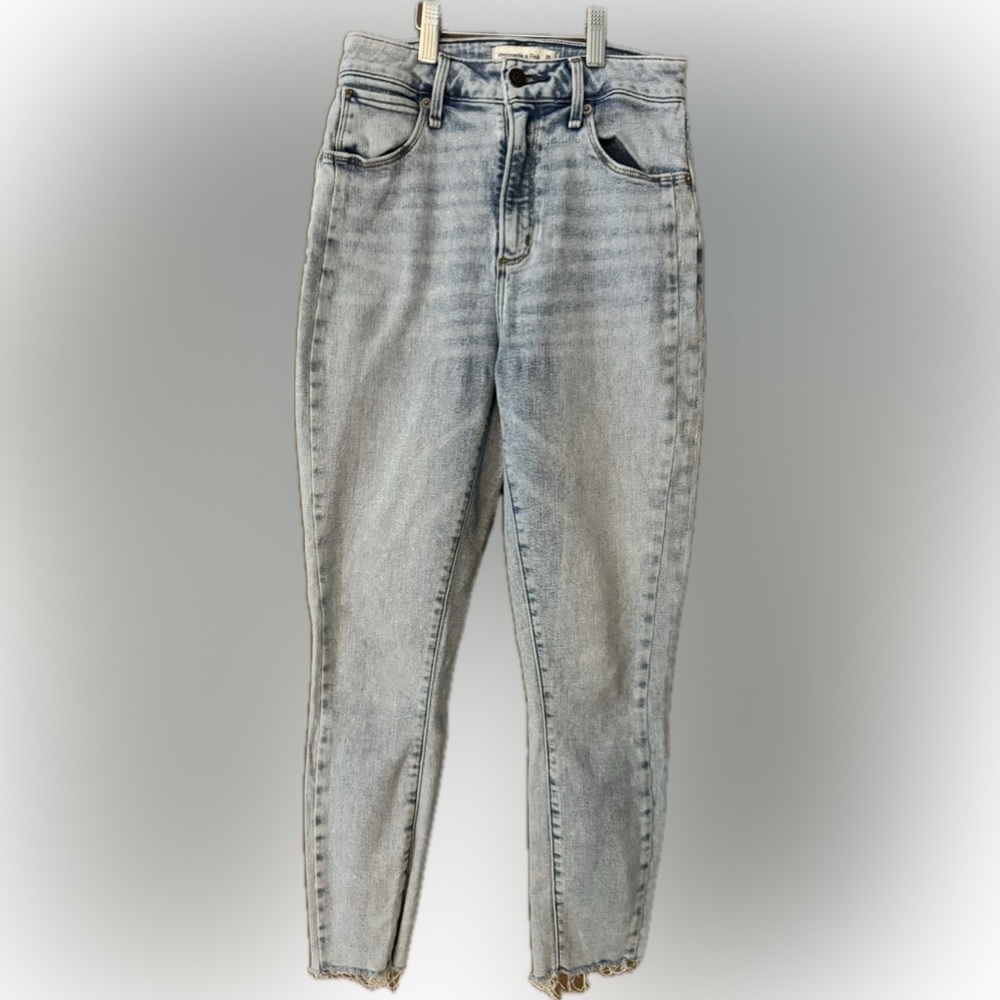 Abercrombie & Fitch Classic Light Blue Women's Jeans - curve love